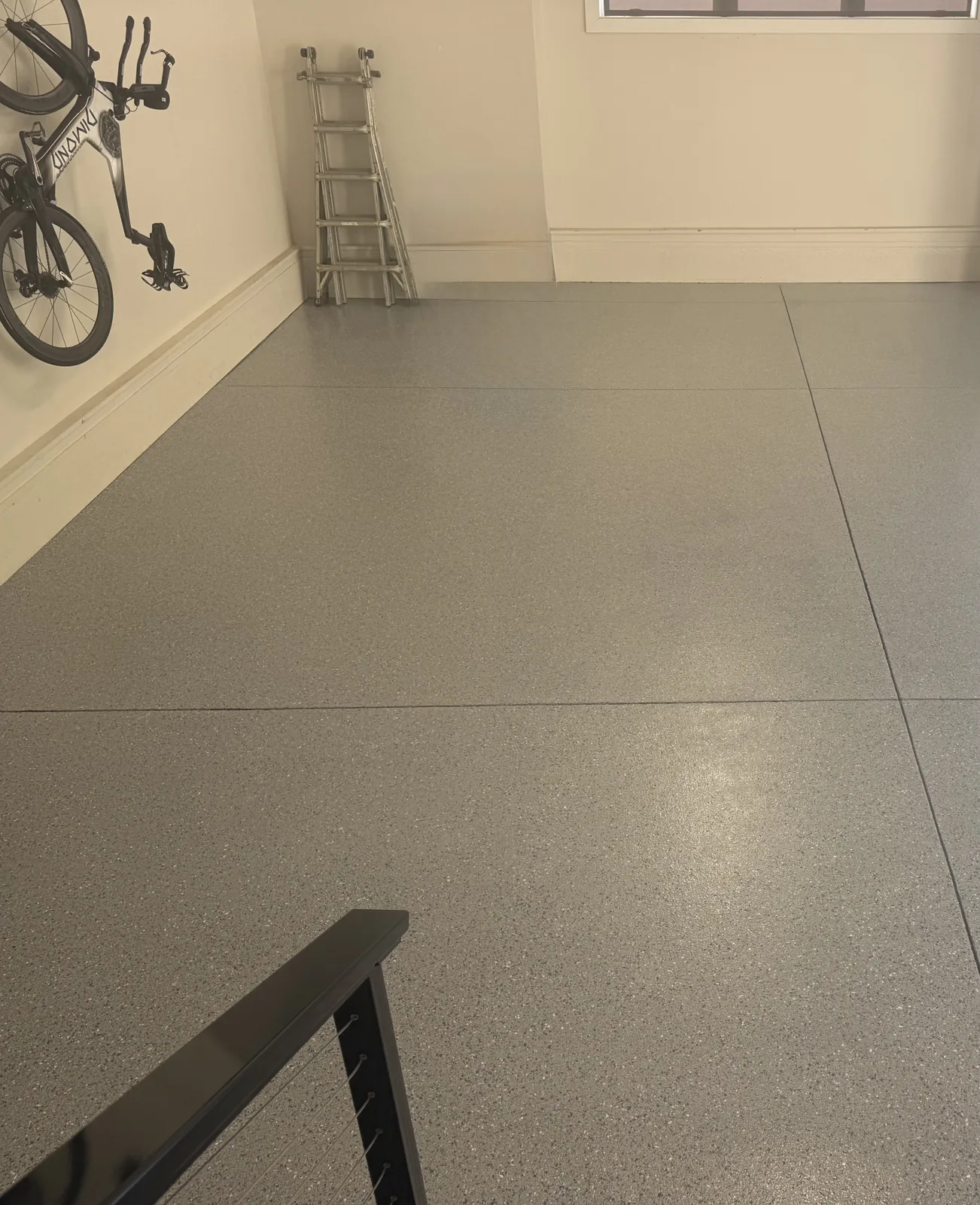 After — Gray garage floor in Glade Springs, detail 3