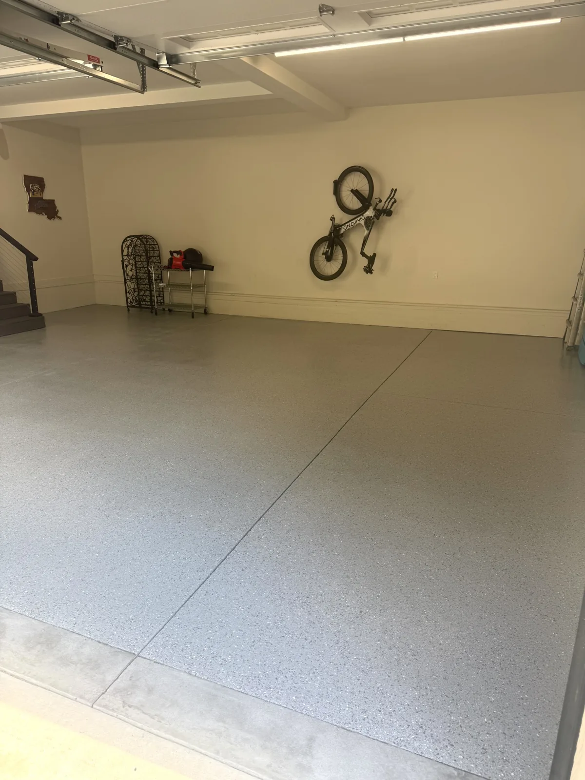 After — Gray garage floor in Glade Springs, detail 2